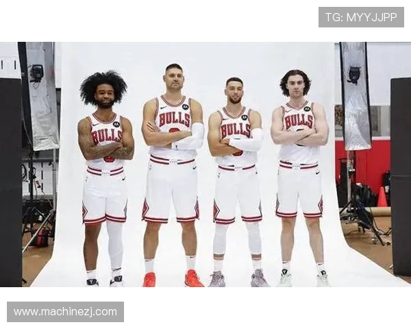 芝加哥公牛再度崛起探寻球队重建之路与年轻核心的成长轨迹 芝加哥公牛再度崛起探寻球队重建之路与年轻核心的成长轨迹