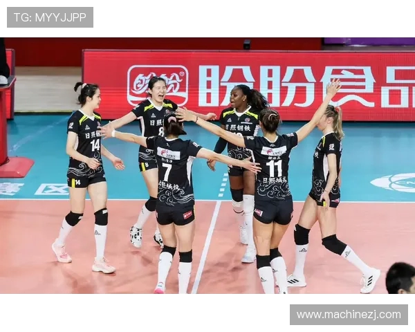 西安排球队配合新策略引发热议排球界的变革与挑战