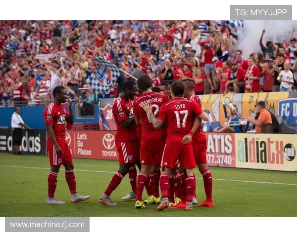 多伦多与达拉斯激战正酣比分悬念引人关注